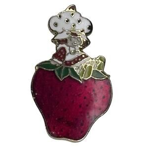 Strawberry Shortcake American Greetings AGC Enamel Pin Brooch 1980s Vintage￼